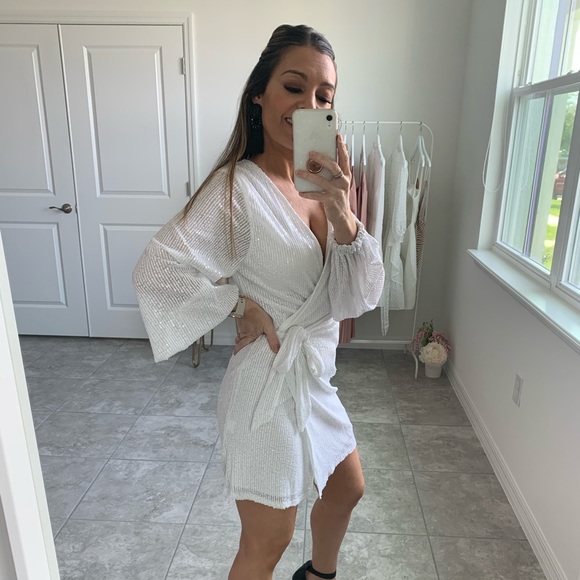 White Long Sleeve Sequin Belted Wrap Dress - Picture 9 of 12